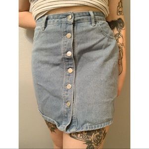 Vintage style button up skirt.